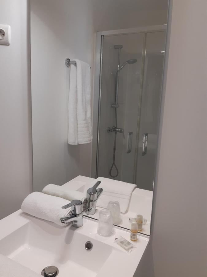 Hotel De La Croix De Malte Cherbourg-en-Cotentin Zewnętrze zdjęcie