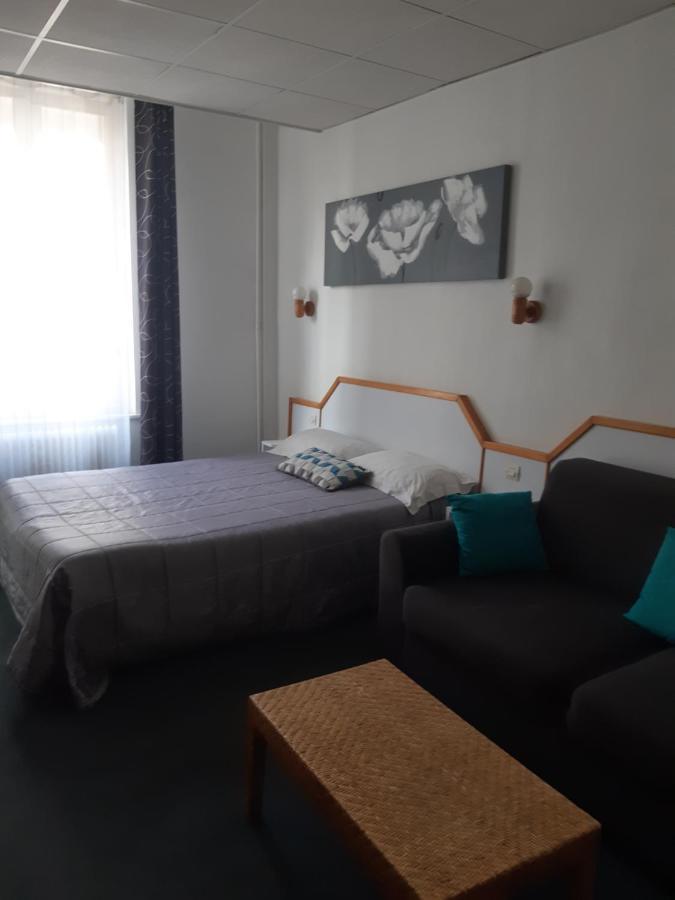 Hotel De La Croix De Malte Cherbourg-en-Cotentin Zewnętrze zdjęcie
